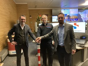 von links: Innenminister Reinhold Jost, Gilles Novic & Geschäftsführer Timm Mathis